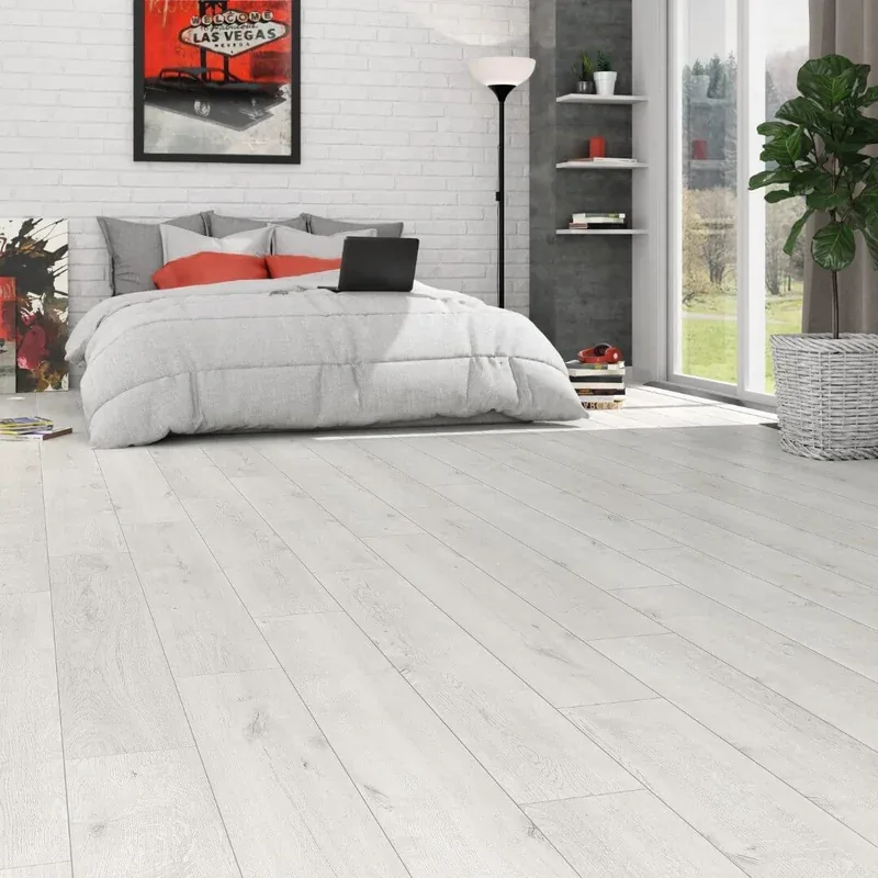 Ламинат Westerhof Platinum Plus 2106 Дуб Перламутровый 33 класс 10 мм